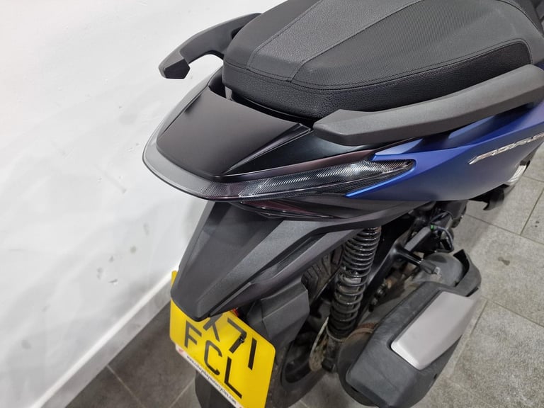 2021 Honda Forza 350, Heated Grips, Electric Screen, UnderSeat Storage, NSS350