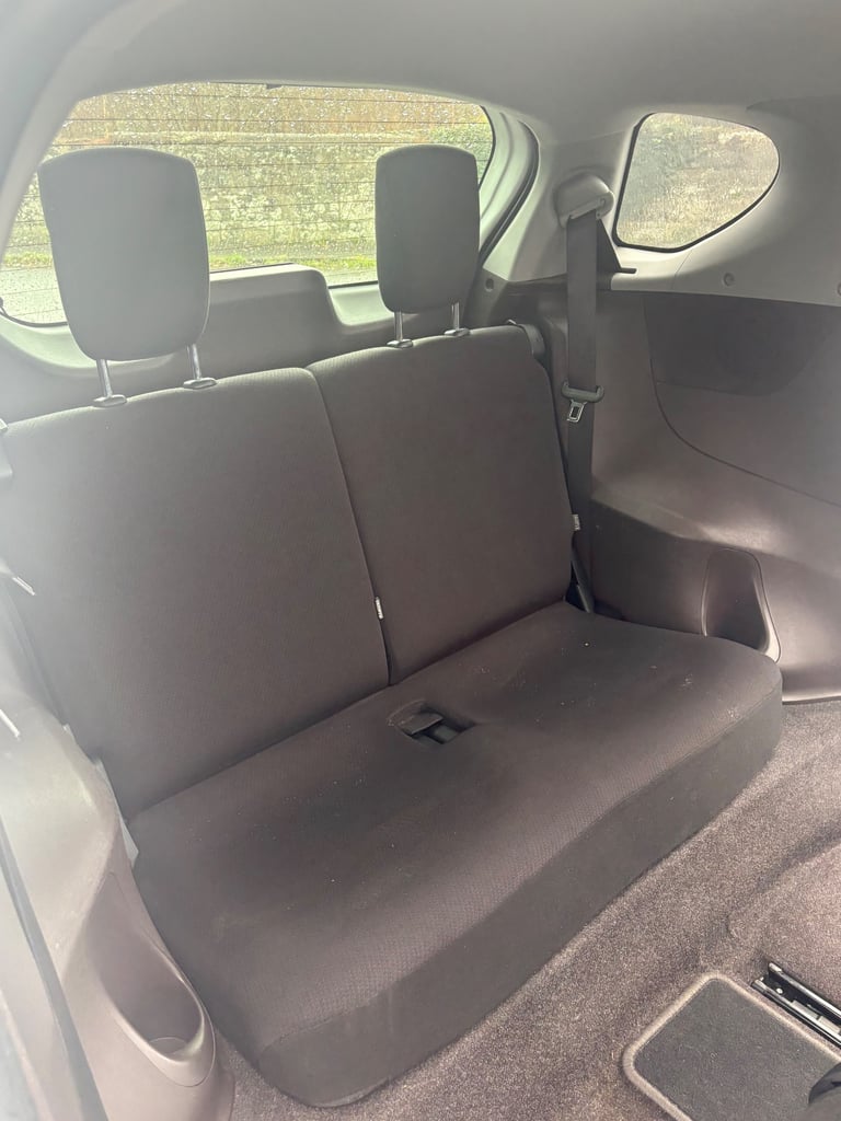 Toyota, IQ, Hatchback, 2010, Manual, 998 (cc), 3 doors