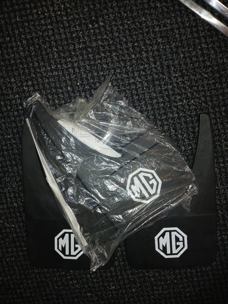 2 sets of MG mudflaps