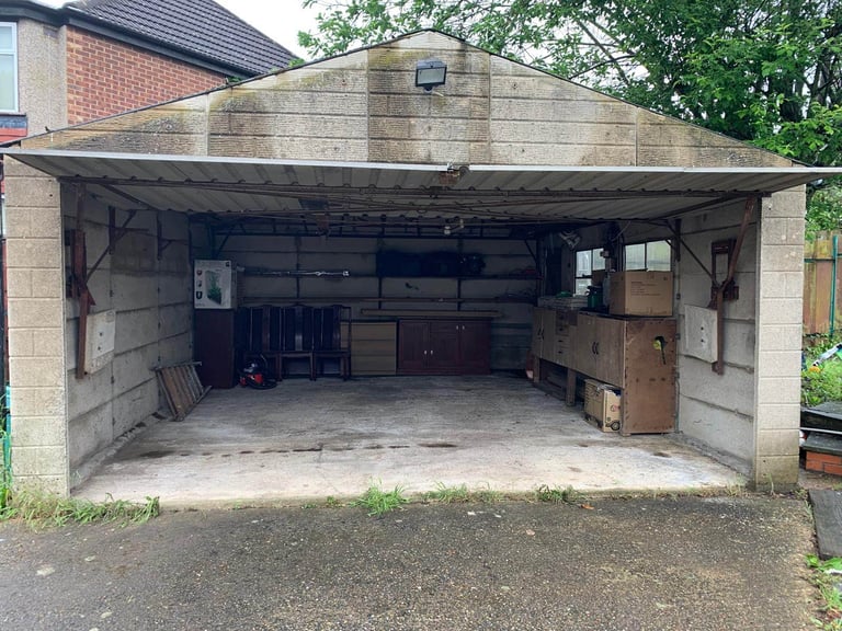 Storage/Garage/Parking available to rent in Greenford, UB6