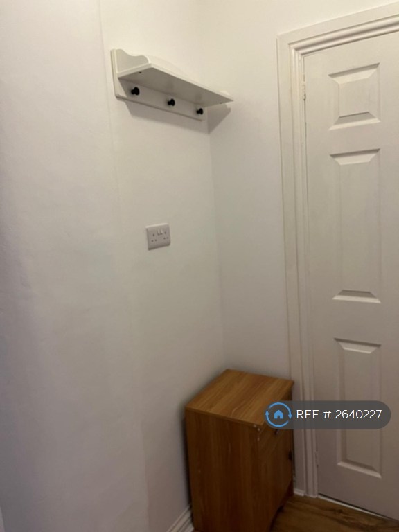 1 bedroom flat in Bath Street, Nottingham, NG1 (1 bed) (#2640227)