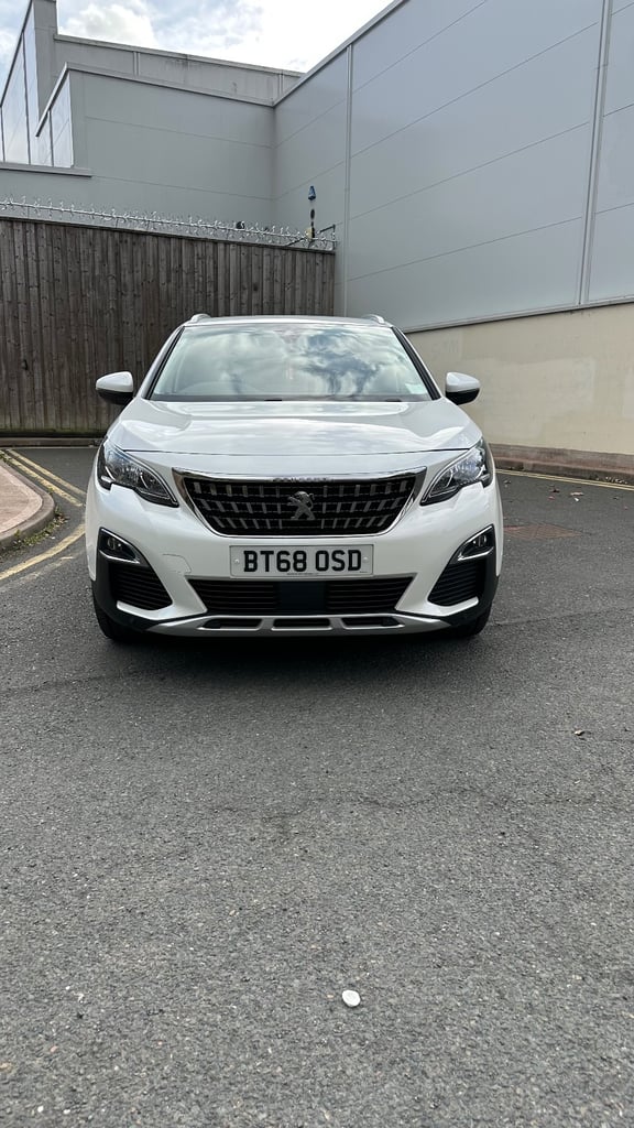Peugeot, 3008, Hatchback, 2018, Manual, 1199 (cc), 5 doors