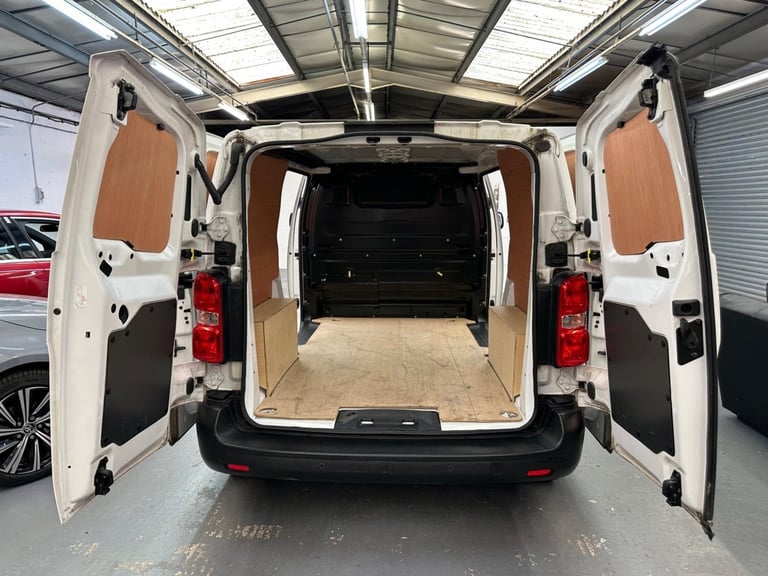 2021 Citroen Dispatch 1.5 BlueHDi 1000 Enterprise Pro M FWD 2 Euro 6 (s/s) 6dr PANEL VAN Diesel M...