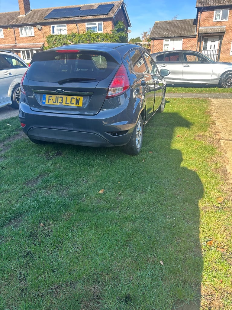 Ford, FIESTA, Hatchback, 2013, Manual, 1560 (cc), 5 doors