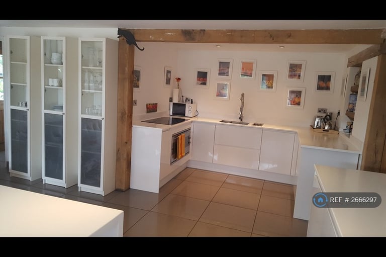 3 bedroom house in Prestwick Lane, Chiddingfold, Godalming, GU8 (3 bed) (#2666297)