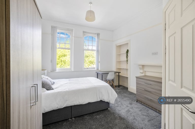 13 bedroom house in Queen Anne Terrace, Plymouth, PL4 (13 bed) (#2655490)