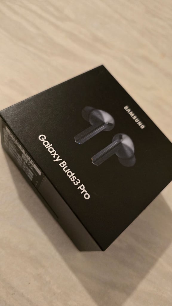 image for Samsung galaxy earbuds 3 pro