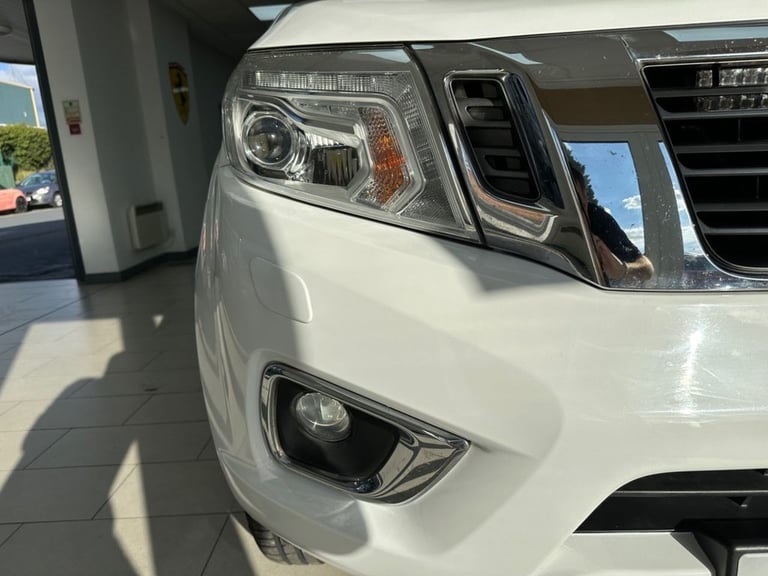 2016 Nissan Navara 2.3 dCi Tekna Pickup Double Cab 4dr Diesel Auto 4WD Euro 6 (190 ps) PICKUP Die...