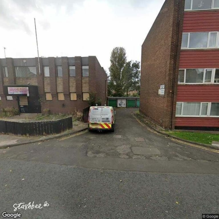 Garage to rent in Newcastle Upon Tyne (NE2) | Stashbee