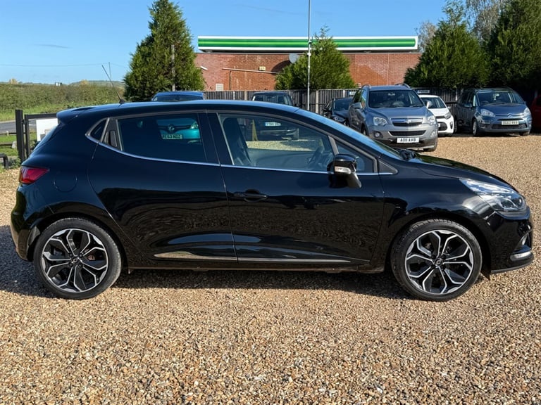 2019 Renault Clio 0.9 TCe Iconic Hatchback 5dr Petrol Manual Euro 6 (s/s) (75 ps) Hatchback Petro...