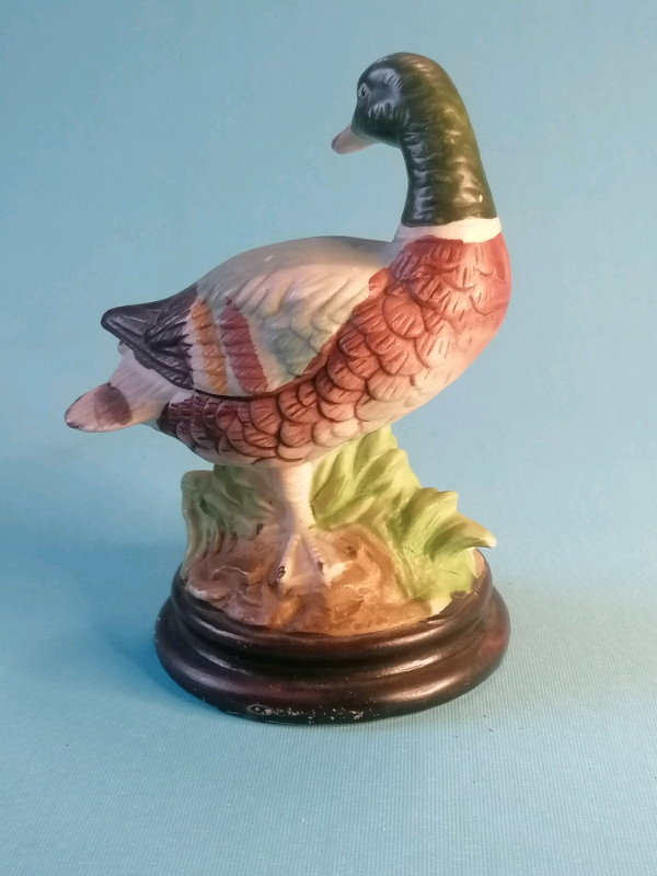 5-inch  goose sculpture. 