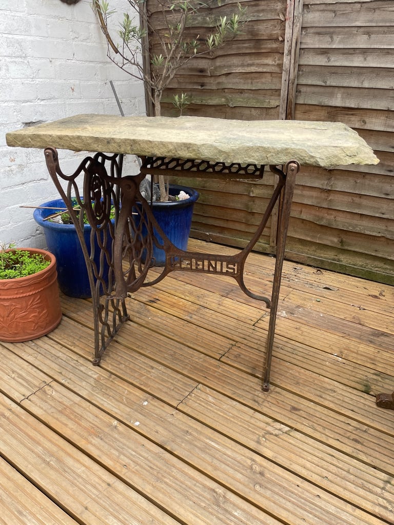 VINTAGE SINGER SEWING MACHINE STAND WITH STONE SHELF