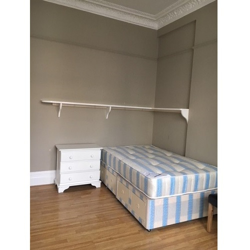 Double Semi-Studio Matheson Road, West Kensington/Barons Court * ALL BILLS INC* 