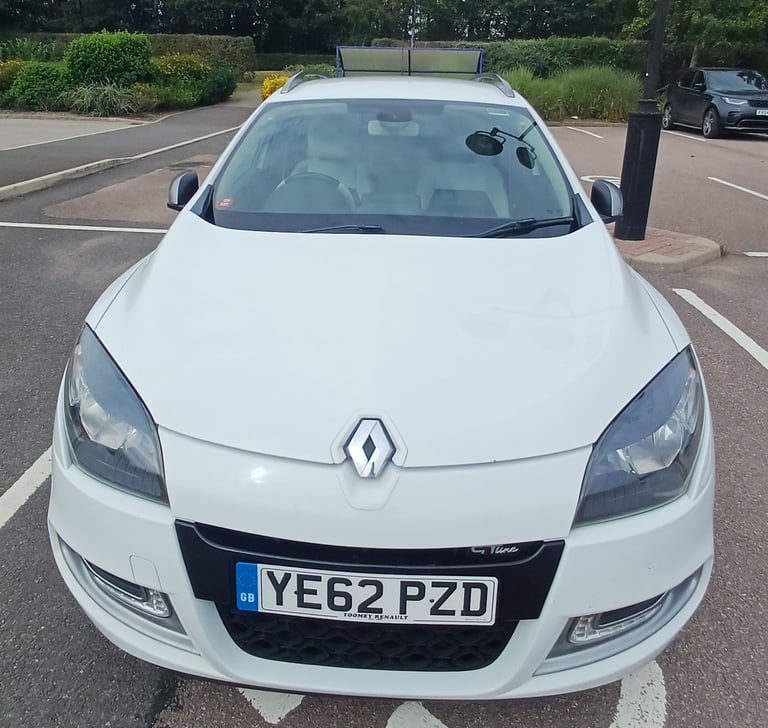 Renault, MEGANE, Estate, 2013, Manual, 1598 (cc), 5 doors
