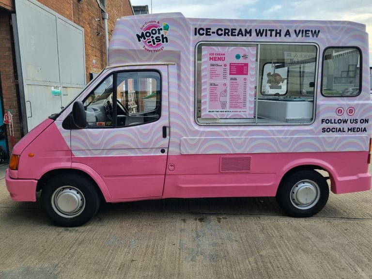 Ford, TRANSIT 100 SWB, Panel Van, 2000, 2496 (cc)