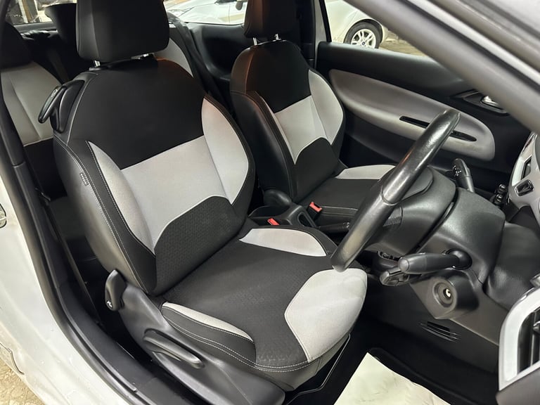 2015 Citroen DS3 1.2 PureTech Dsign 3dr HATCHBACK Petrol Manual