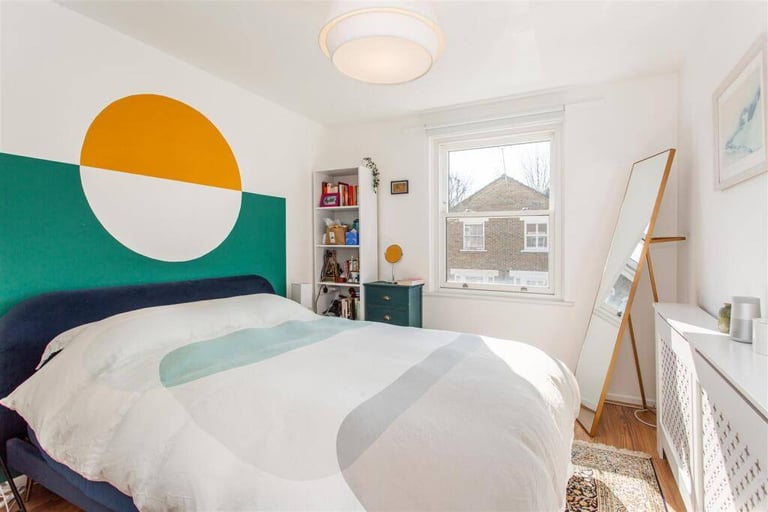 image for 🏡 Bright Double Room Close to Station – East Ham 🏡🗝