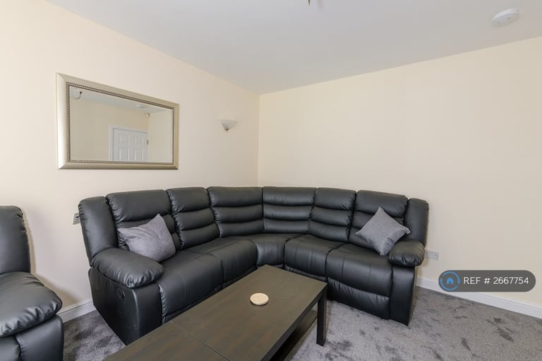 4 bedroom house in Colgate Crescent, Manchester, M14 (4 bed) (#2667754)