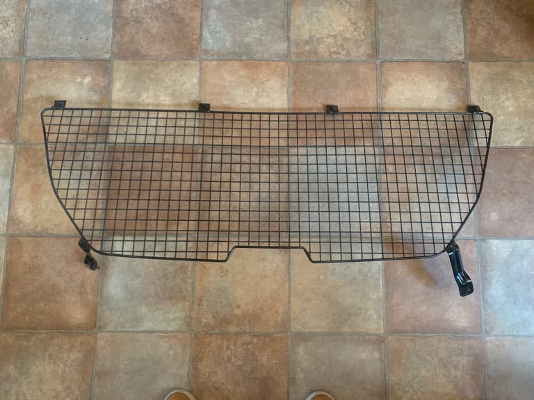 Ford Fiesta Dog Guard Mk8