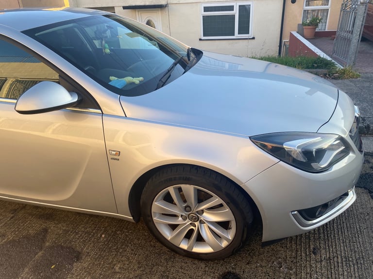 Vauxhall, Insignia, 1.6 Sri nav diesel long mot very economical 