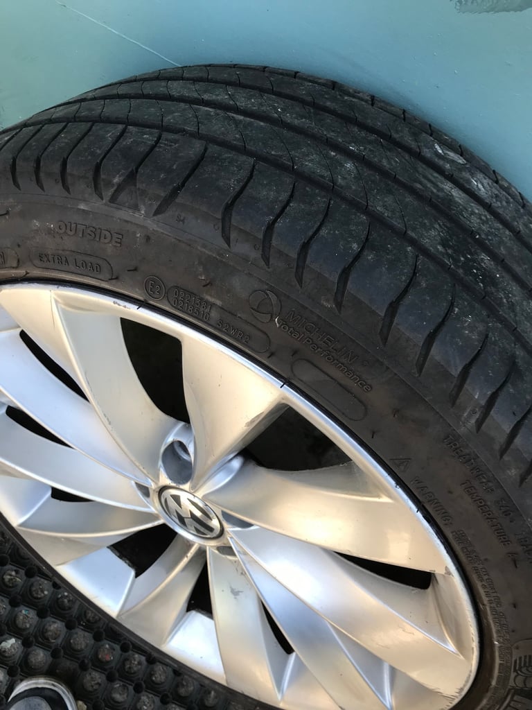 Wheel from a Vw golf scirocco will fit others 18 inch  balanced wheel 