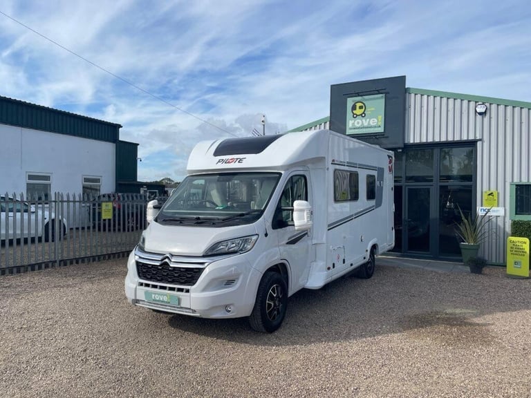 image for Pilote Expression P696 Motorhome