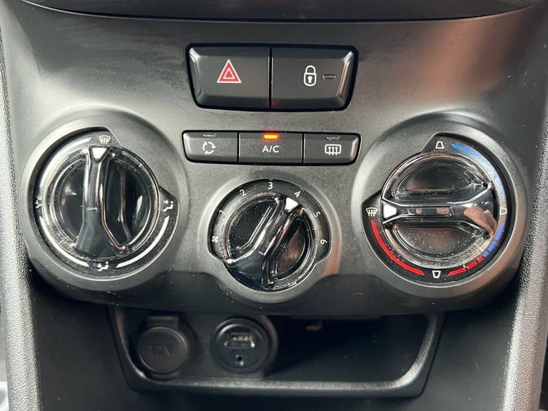 2018 Peugeot 208 1.2 PureTech Allure Hatchback 5dr Petrol EAT Euro 6 (s/s) (110 ps) Hatchback Pet...