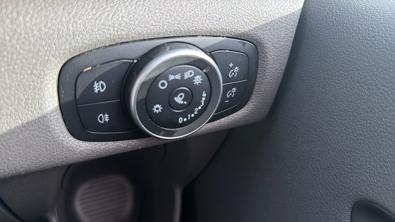 2021 Ford Transit Custom 320 L1 Diesel Fwd 2.0 EcoBlue 170ps Low Roof D/Cab Active Van Auto Crew ...