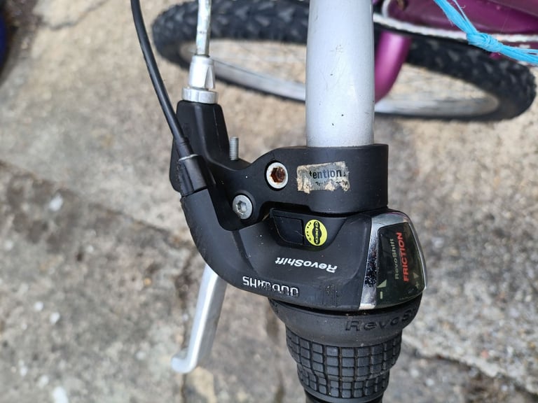 RALEIGH KRUSH24(PINK/SILVER) 24 INCH WHEEL CHILDS BIKE,SOLID KICK STAND,ALLOYBRAKES+LEVERS