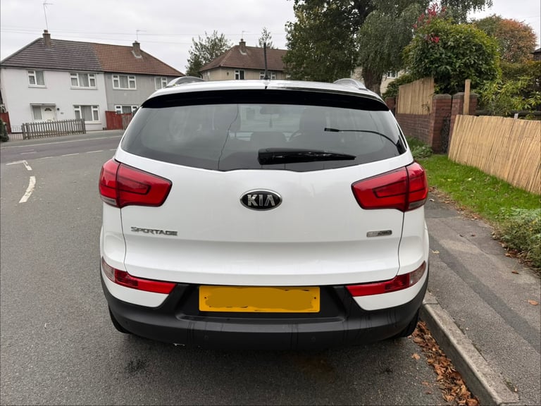 2014 64 Plate Kia, SPORTAGE 1.7 Diesel, Pan Roof, Parking sensors