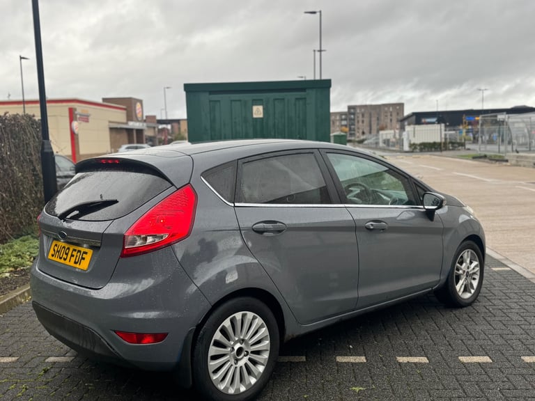 Ford, FIESTA, Hatchback, 2009, Manual, 1388 (cc), 5 doors