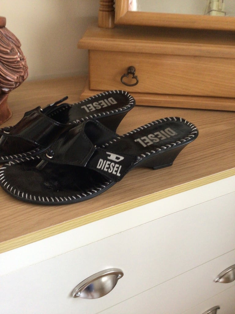 Diesel sandles 