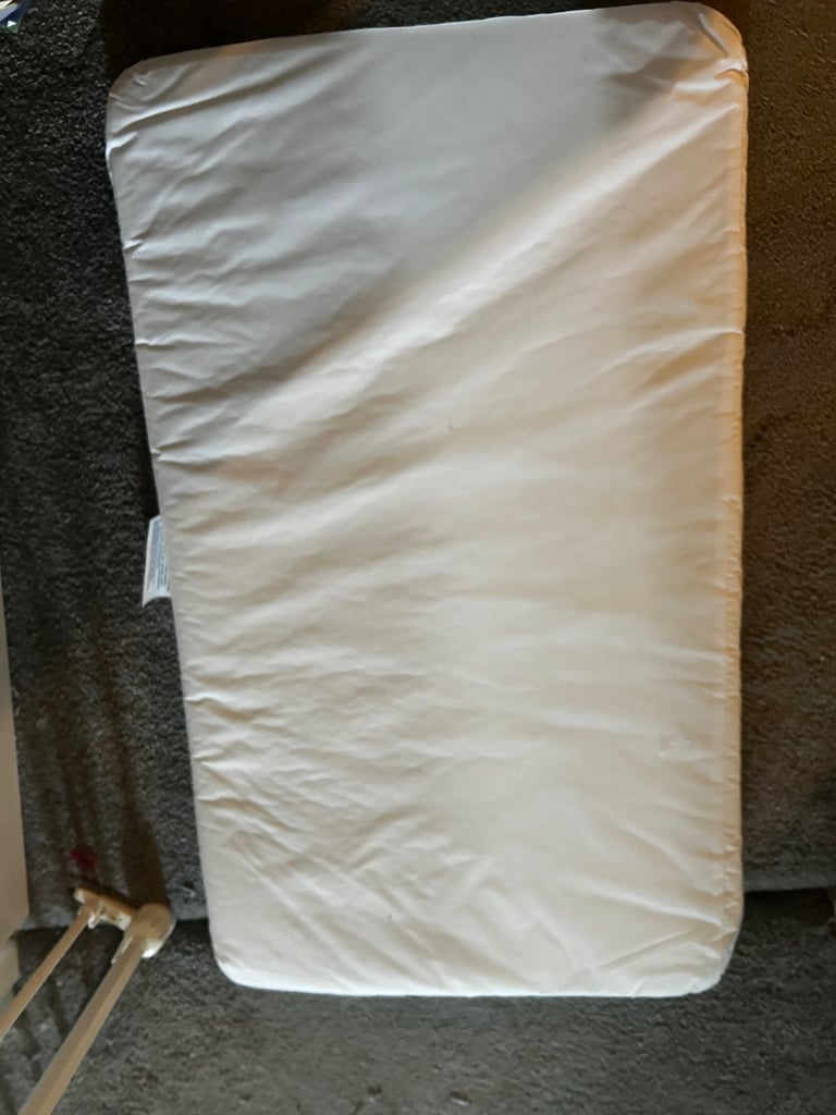 Chicco next to me crib