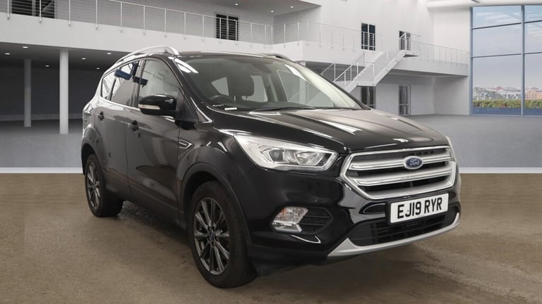 2019 Ford Kuga 2.0 TDCi Titanium Edition 5dr ++ SAT NAV / ULEZ / DAB / BLUETOOTH ++ HATCHBACK Die...