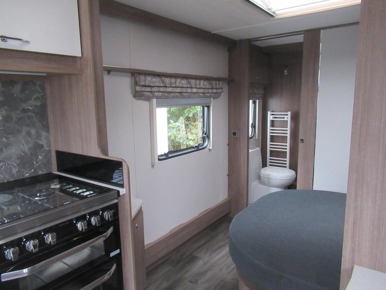2024 Coachman Vip 575