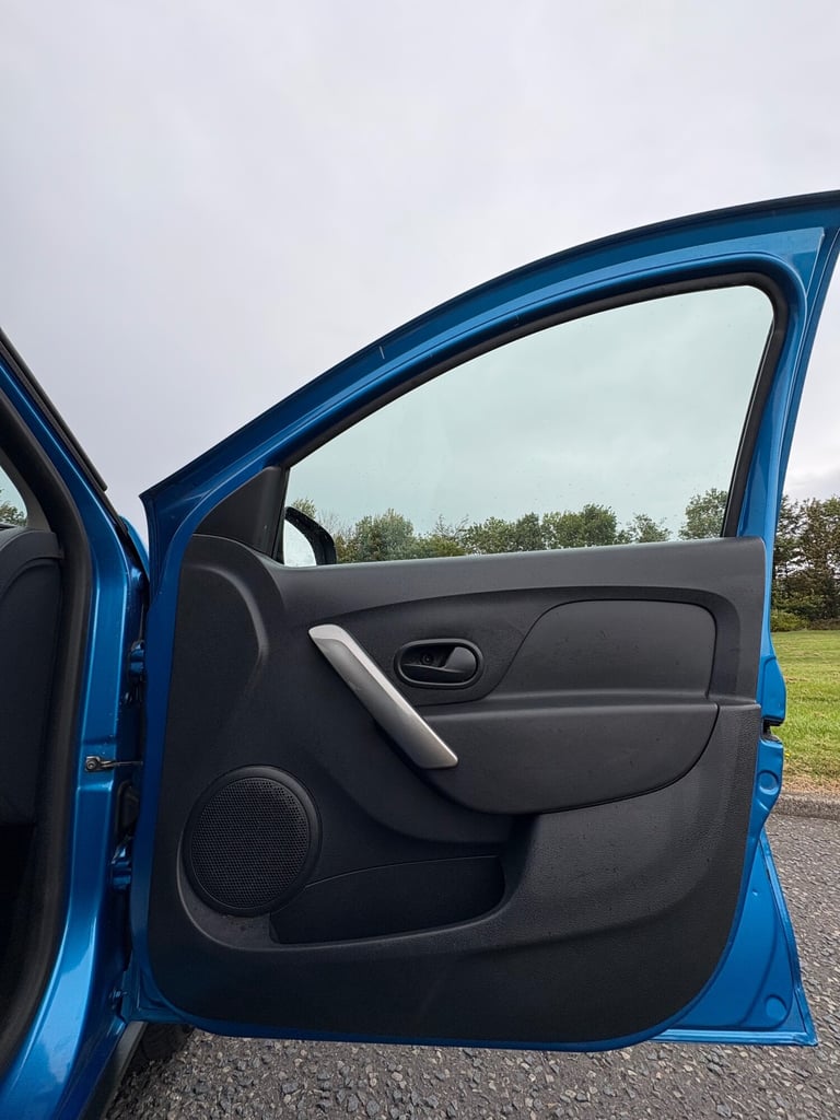 2014 Dacia Sandero Stepway 0.9 TCe Laureate 5dr HATCHBACK Petrol Manual