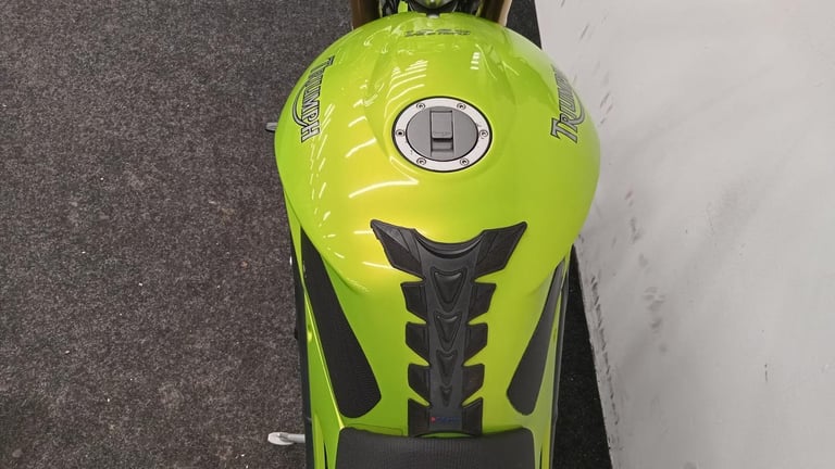 TRIUMPH SPEED TRIPLE 1050 ** 12 MONTH MOT - LOW MILLAGE - SP ENGINERING ** 