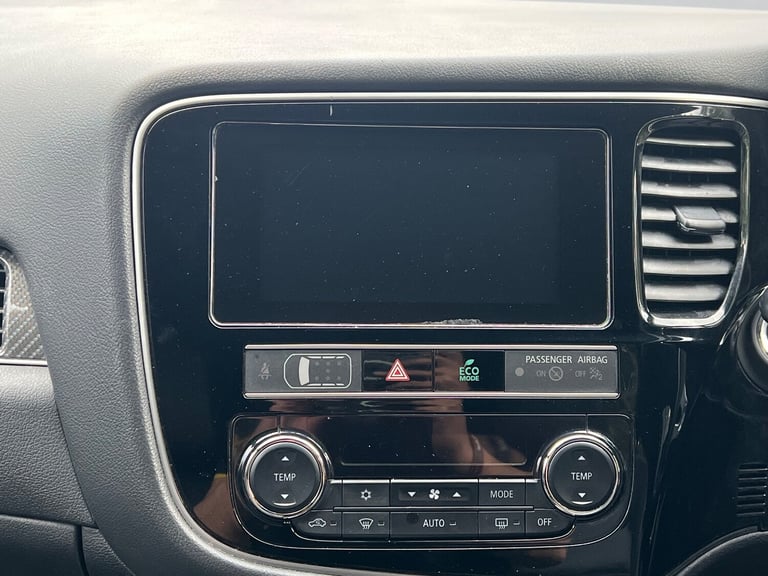 2019 Mitsubishi Outlander 2.4h TwinMotor 13.8kWh 4h SUV 5dr Petrol Plug-in