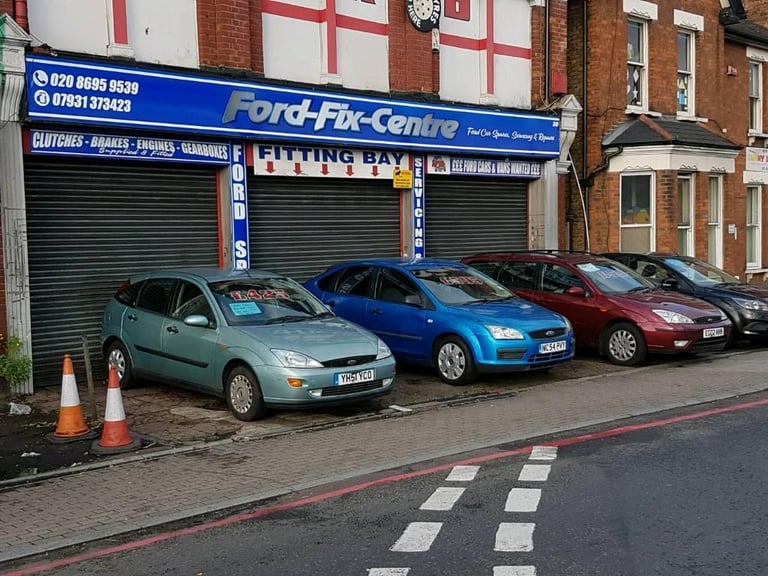 FORD FOCUS CAR BREAKERS