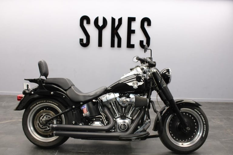 2010 Harley-Davidson FLSTFB Softail Fat Boy Special in Vivid Black