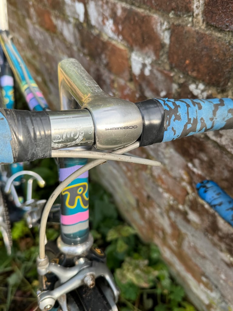 Handmade Italian vintage 1980s Rossin racing bike with Shimano 600 group set