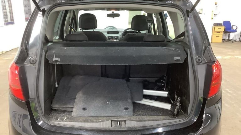 2015 Vauxhall Meriva 1.4i Exclusiv Euro 6 5dr MPV Petrol Manual