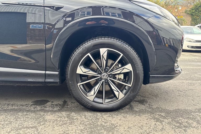 2025 MG MG HS 106287 Hatchback Petrol Automatic