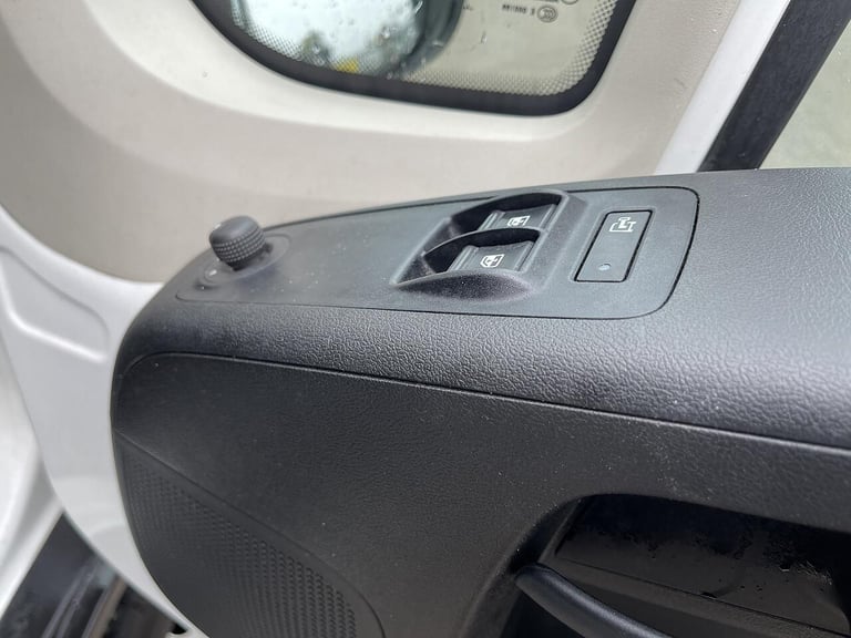 2020 Peugeot Boxer 2.2 BlueHDi 435 Professional L4 H2 Euro 6 (s/s) 5dr PANEL VAN Diesel Manual