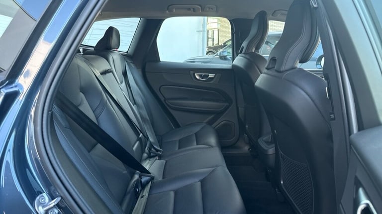 2023 Volvo XC60 Core, B5 AWD mild hybrid, Petrol Estate Petrol Automatic