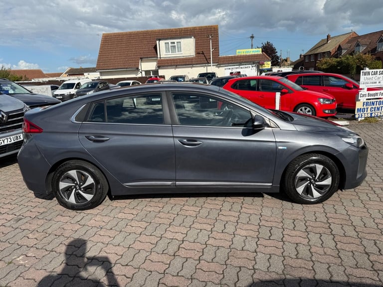 2018 Hyundai IONIQ 1.6 h-GDi Premium DCT Euro 6 (s/s) 5dr HATCHBACK Petrol/Electric Hybrid Automatic
