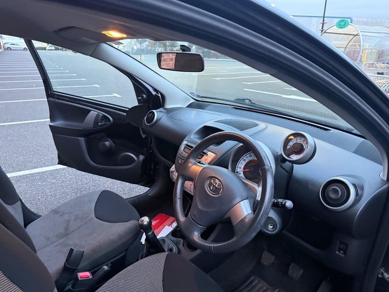 2013 Toyota AYGO 1.0 VVT-i Fire 5dr [AC] HATCHBACK PETROL Manual