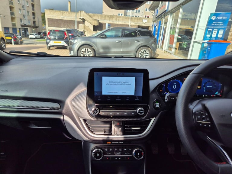  Ford Fiesta Fiesta ST-Line Vignale 5 door 1.0L EcoBoost 100PS FWD 6-Speed Manual Petrol Manual