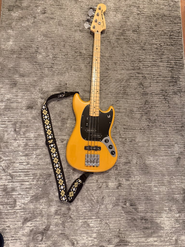 image for 2023 LIMITED EDITION FENDER MUSTANG BASS GUITAR