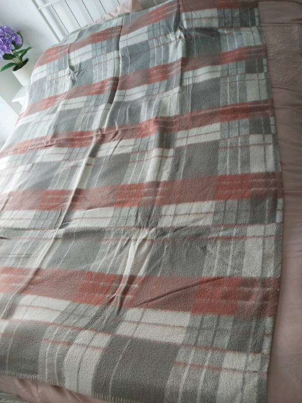 Vintage Wool Blanket double in Neath Port Talbot Gumtree